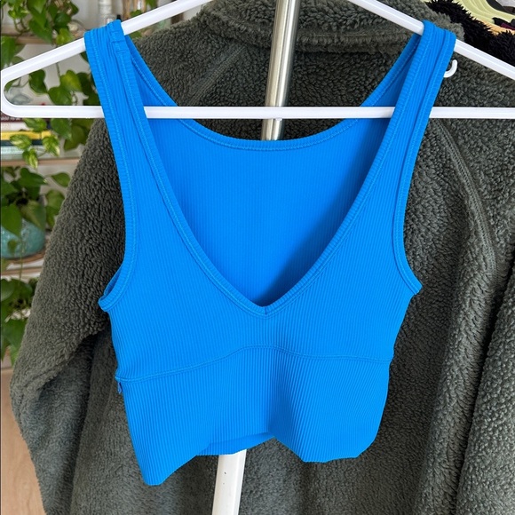 Lululemon Power Pivot Tank. PTP: 11”. XS - Picture 2 of 4